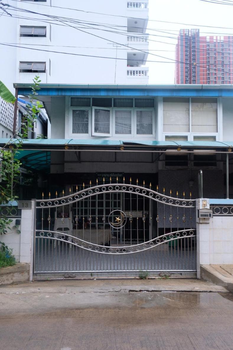 Nhà nghỉ Spacious Design Loft With Rooftop